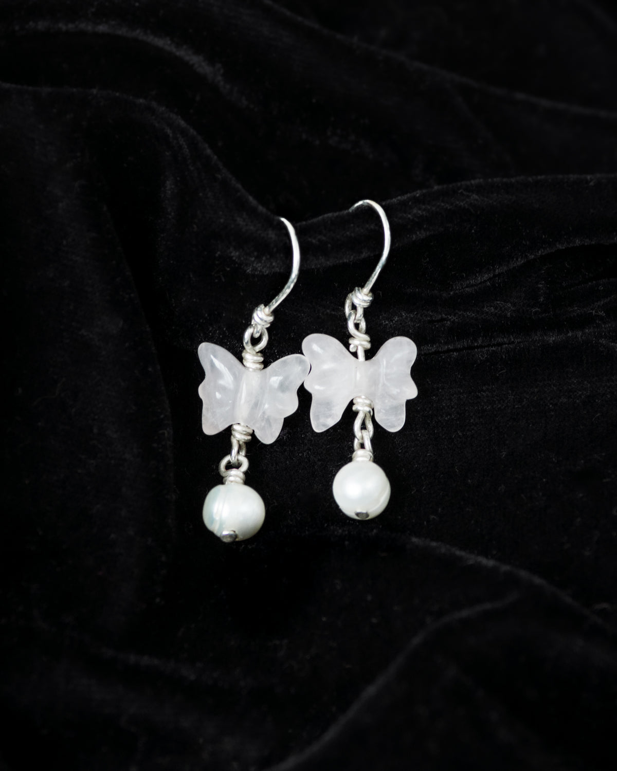 Pink quartz bow earrings